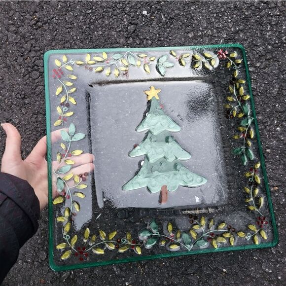 Pfaltzgraff Winterberry Square Glass 13.75" Christmas Tree Platter - Picture 8 of 8